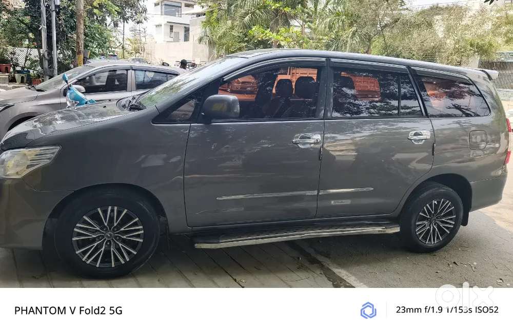 Toyota Innova 2010