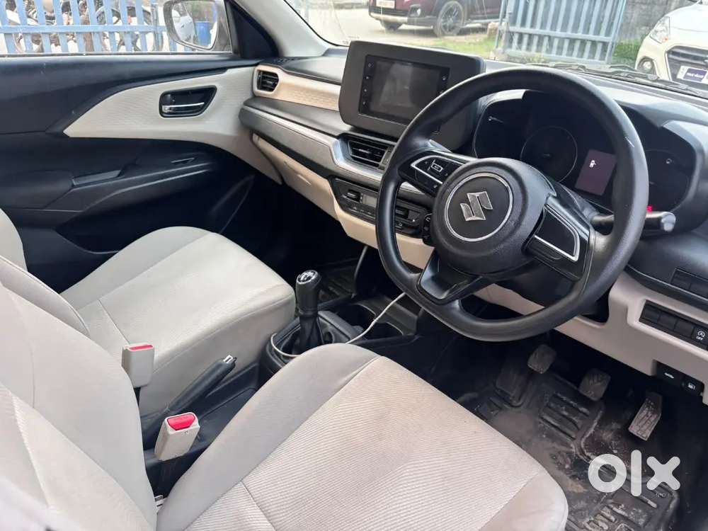 Maruti Suzuki Dzire 2025 Petrol 31700 Km Driven