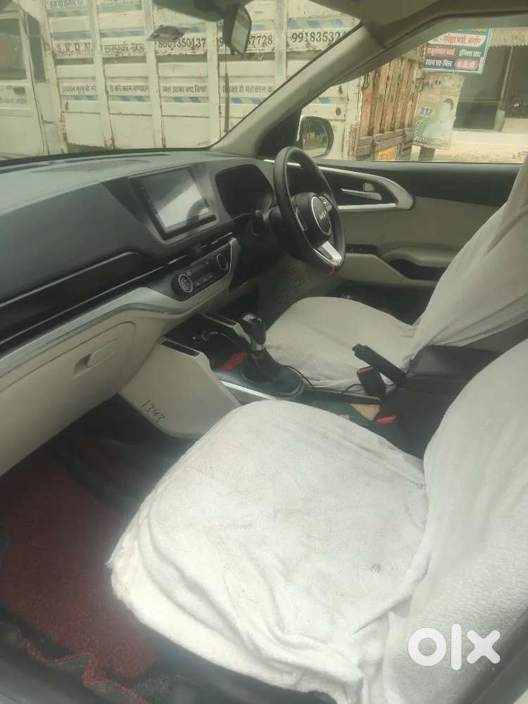 Kia Carens 2022 Diesel 44000 Km Driven