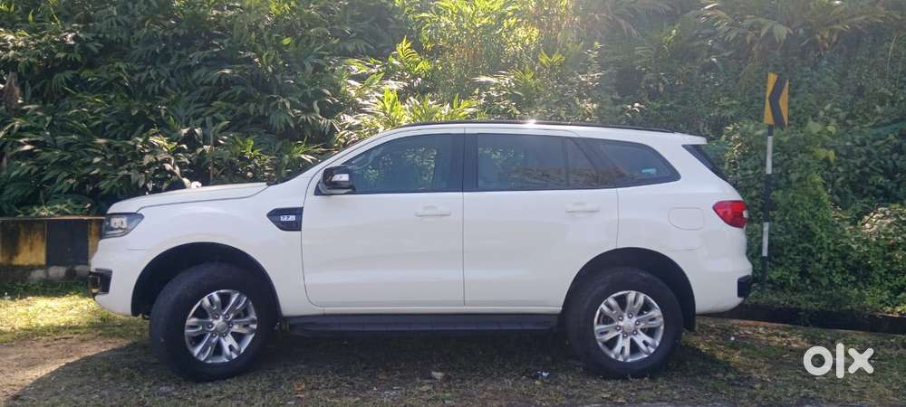 Ford Endeavour 2.2 Trend At 4x2, 2017, Diesel