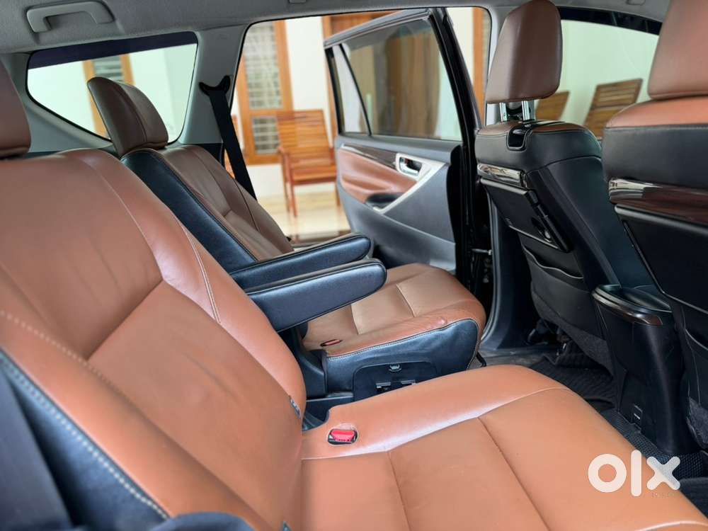 Innova Crysta Z Automatic