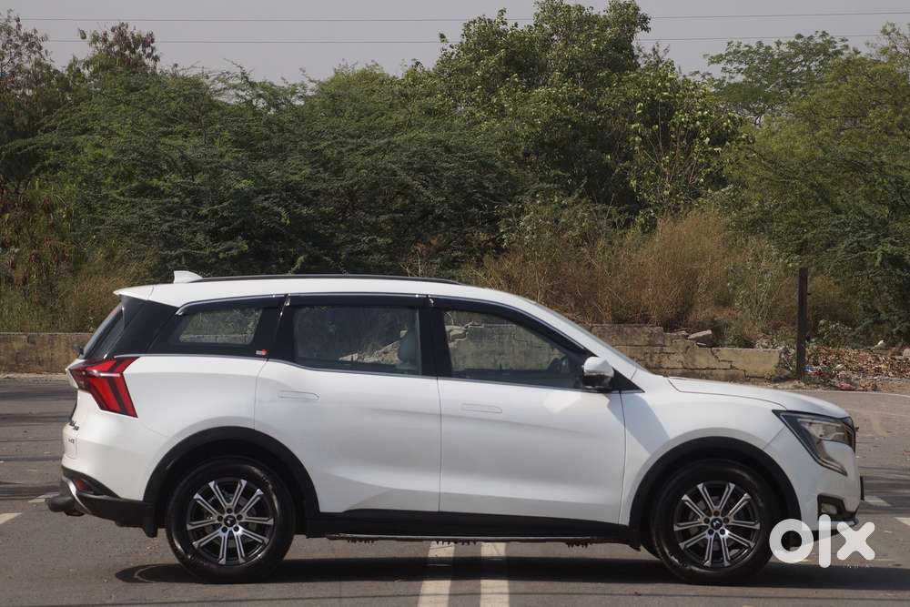 Mahindra Xuv700 2.0 Ax 7 Petrol At Luxury Pack Str, 2024, Petrol