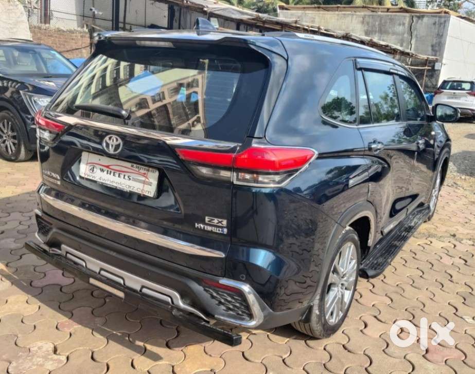 Toyota Innova Hycross 2.0 Zx (o) Hybrid 7 Str, 2024, Petrol