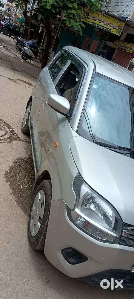 Mujhe Kar Bahut Acchi Lagti Hai Wagonr