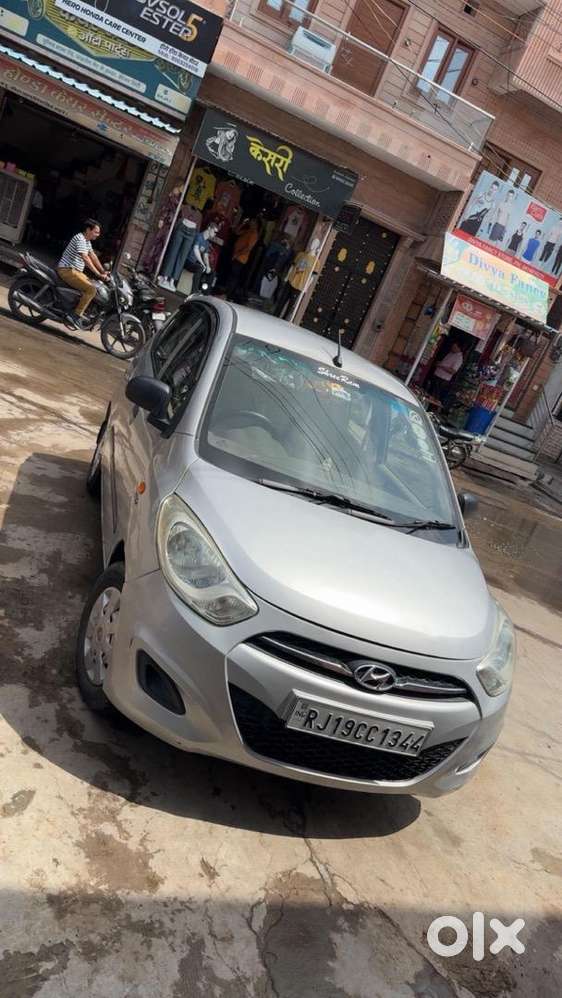 Hyundai Petrol Manual 2011