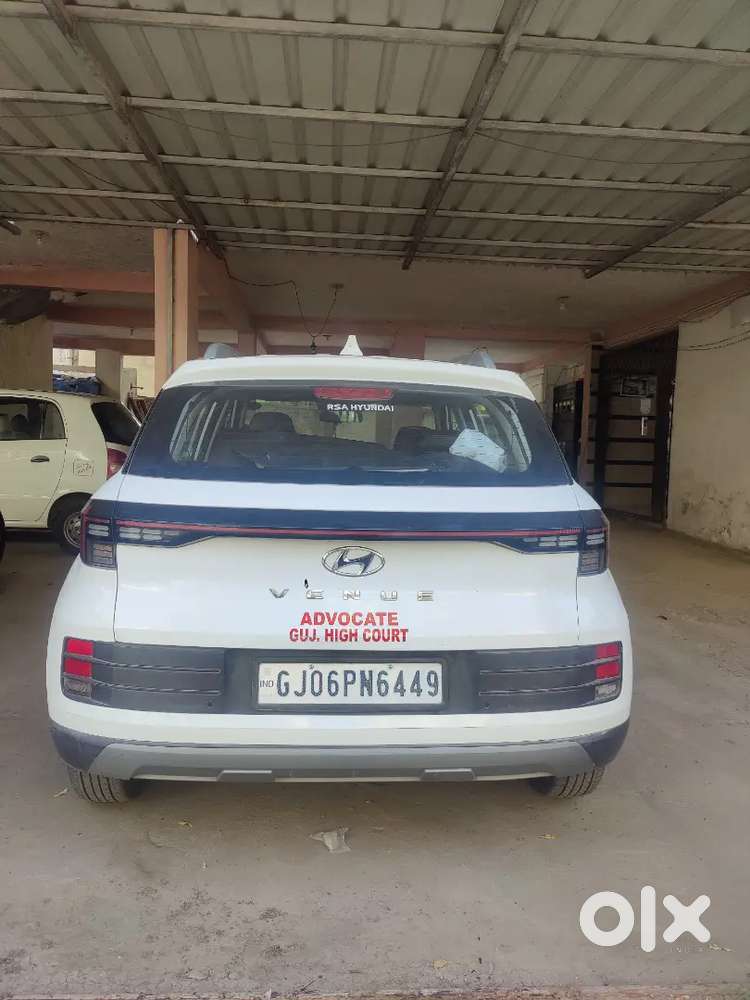 Hyundai Venue 2023 Petrol 25000 Km Driven New