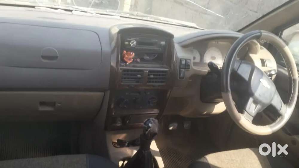 Chevrolet Tavera 2011