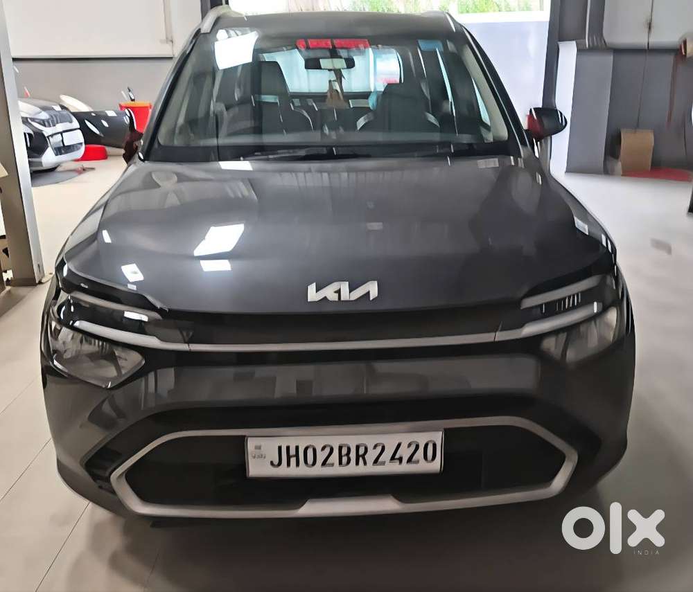 Kia Carens 2024 Petrol 30000 Km Driven