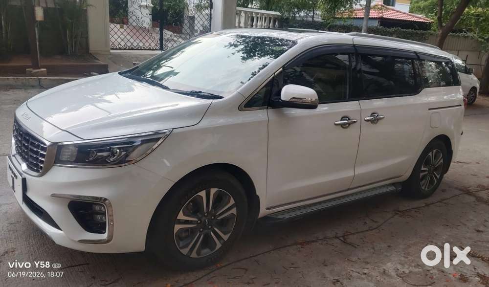 Kia Carnival Limousine Plus 7 Str, 2022, Diesel