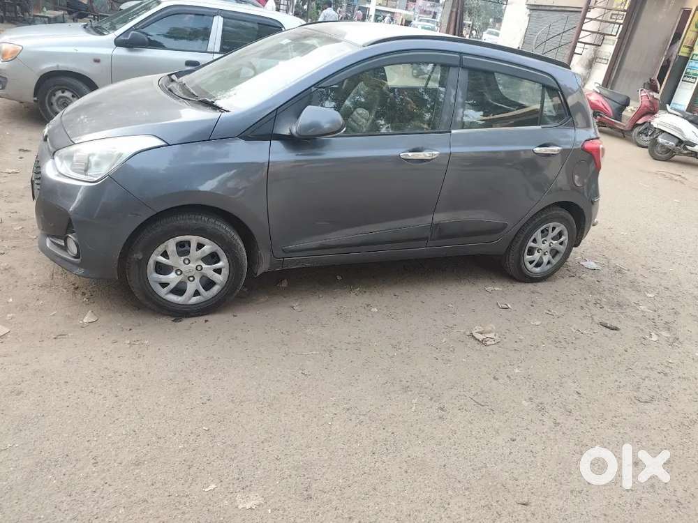 Hyundai I10 Sportz 2018 Variant