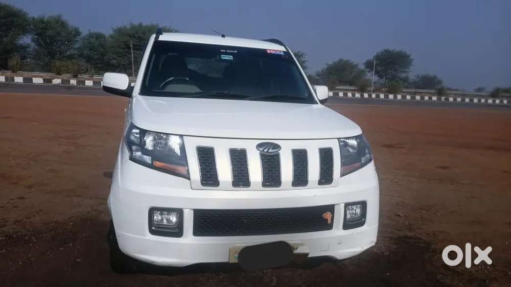 Mahindra Tuv 300 2018 Diesel 92599 Km Driven