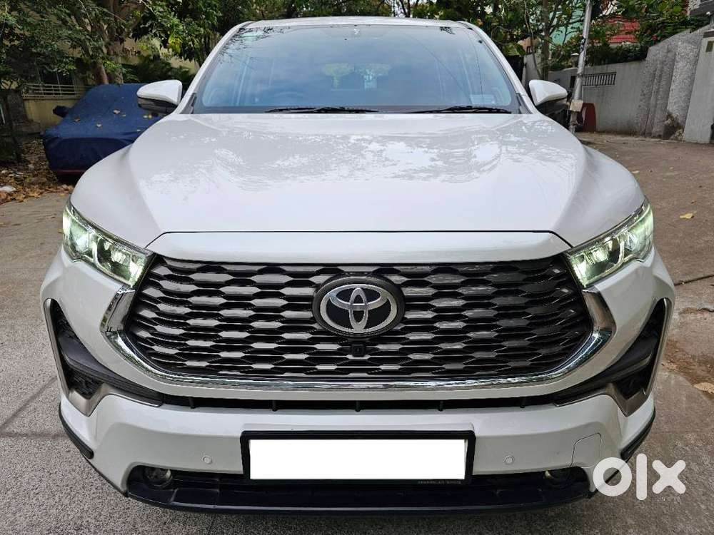 Toyota Innova Hycross 2.0 Zx Hybrid 7 Str, 2024, Cng & Hybrids