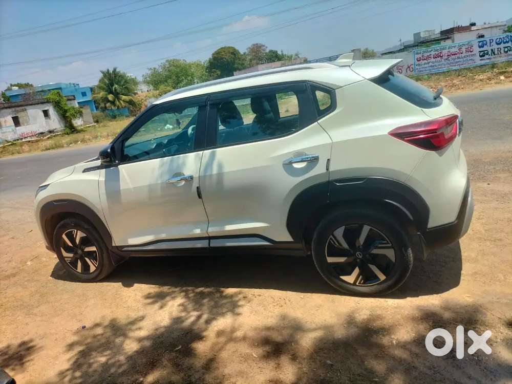 Nissan Magnite 2025 Petrol Well Maintained