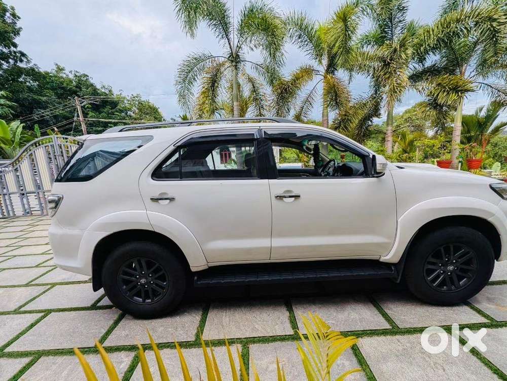 Toyota Fortuner 4*2 Automatic 2015 Diesel Good Condition