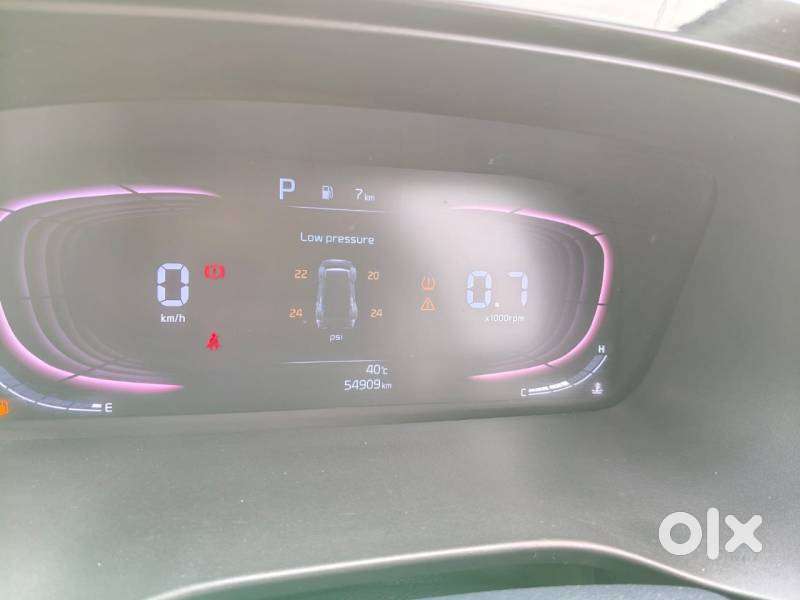 Kia Carens 1.4 Luxury 7 Str, 2022, Petrol