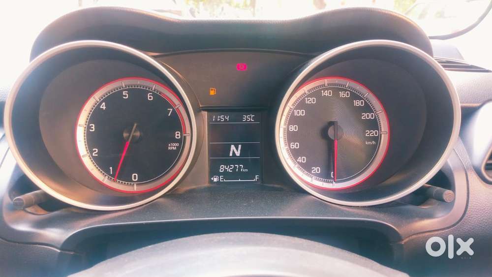 Maruti Suzuki Swift Amt Vvt Zxi, 2018, Petrol