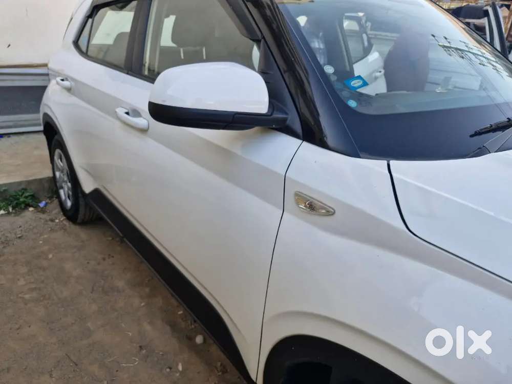 Hyundai Venue 2020 Petrol Well Maintained