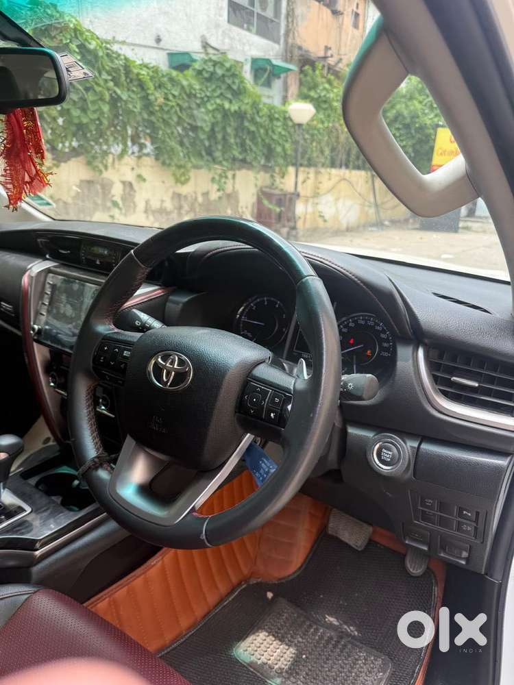 Toyota Fortuner Legender 4x2 At 2.8, 2021, Diesel