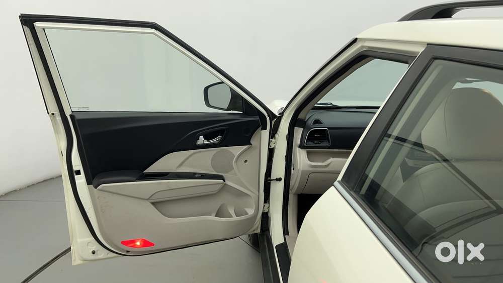 Mahindra Xuv300 W8 Option, 2020, Petrol