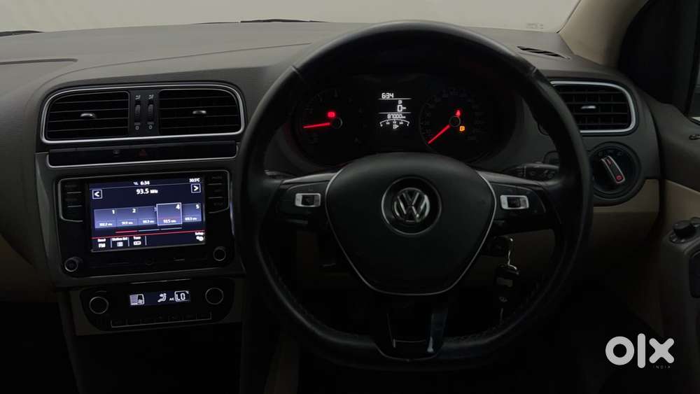 Volkswagen Vento 2010-2013 Petrol Highline At, 2020, Petrol