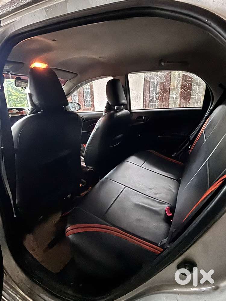 Toyota Etios Cross 2015