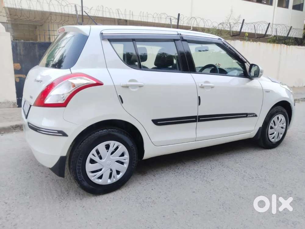 Maruti Suzuki Swift Vxi, 2017, Petrol