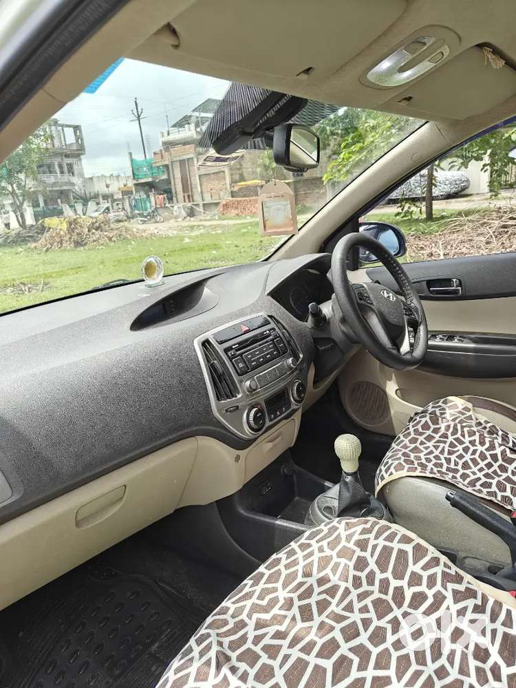Hyundai I20 Sportz Petrol 2012