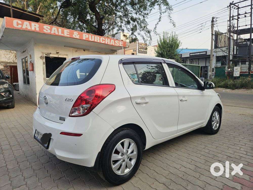Hyundai I20 Sportz 1.4 Crdi, 2014, Diesel