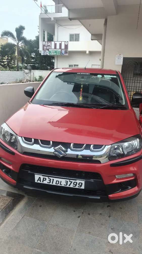 Good Condition Good Looking Show Room Track Single And Drive