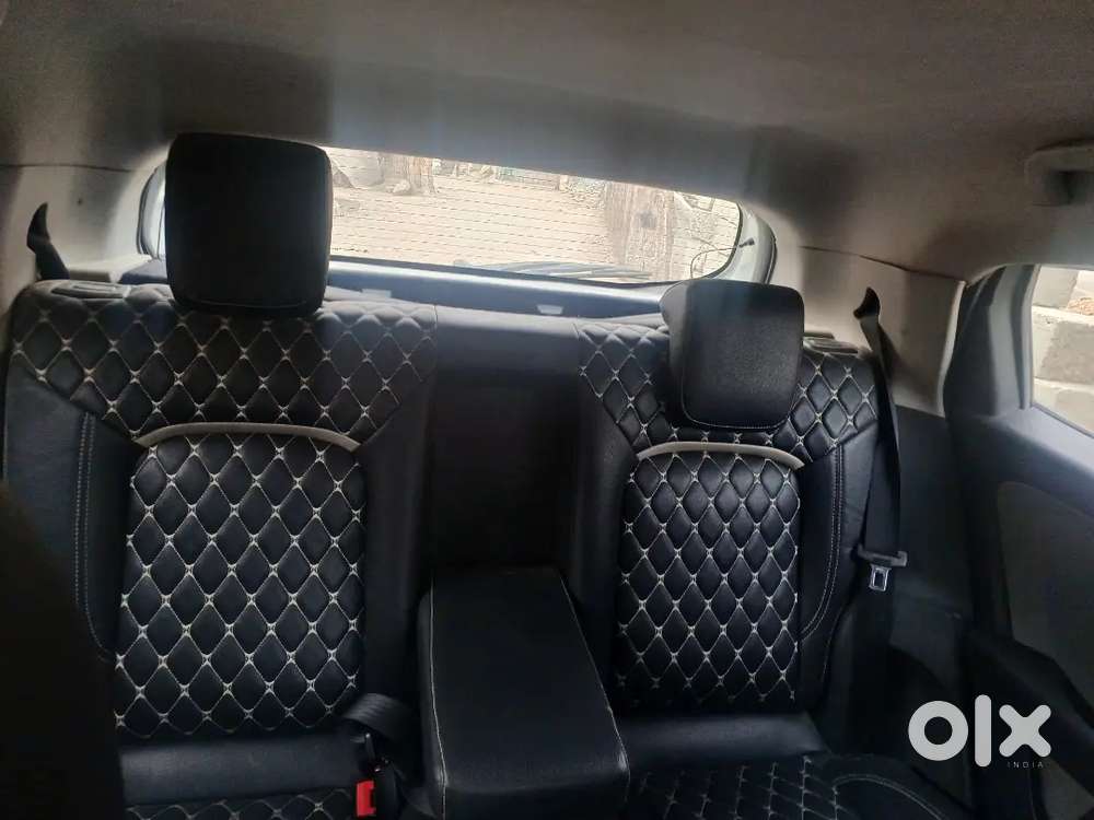 Tata Altroz 2020 Petrol Good Condition..2nd Top Model