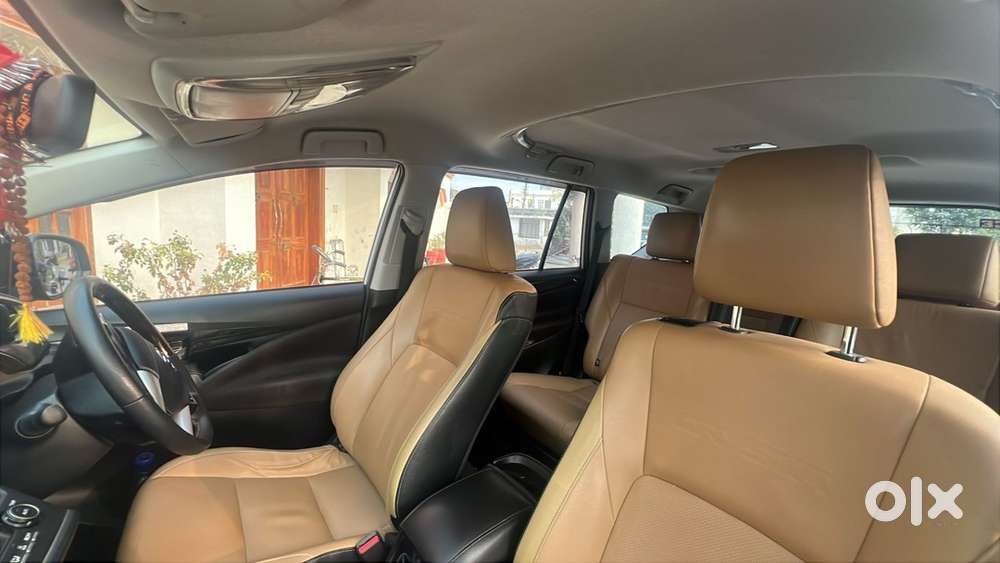 Top Model Toyota Innova Crysta 2023 Diesel Manual