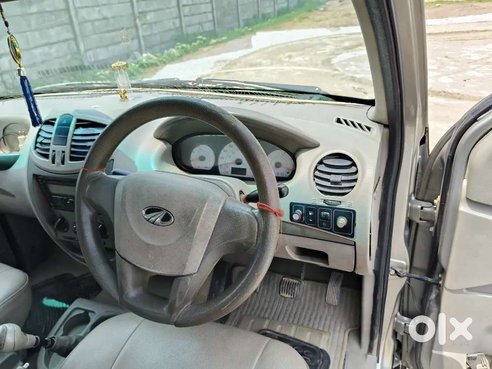 Mahindra Quanto 1.5 C2 2012