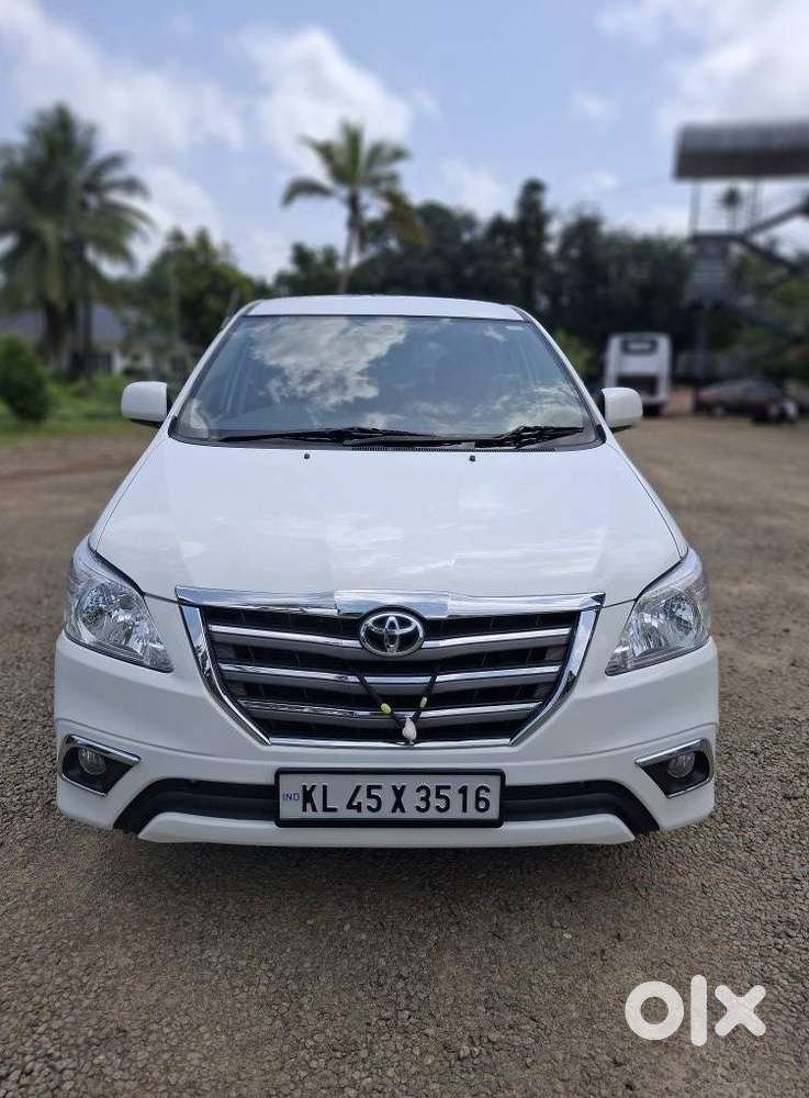 Toyota Innova 2.5 G (diesel) 8 Seater, 2016, Diesel
