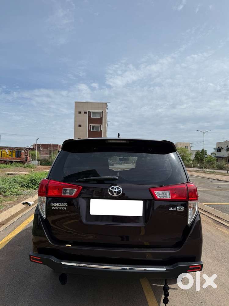 Toyota Innova Crysta 2016
