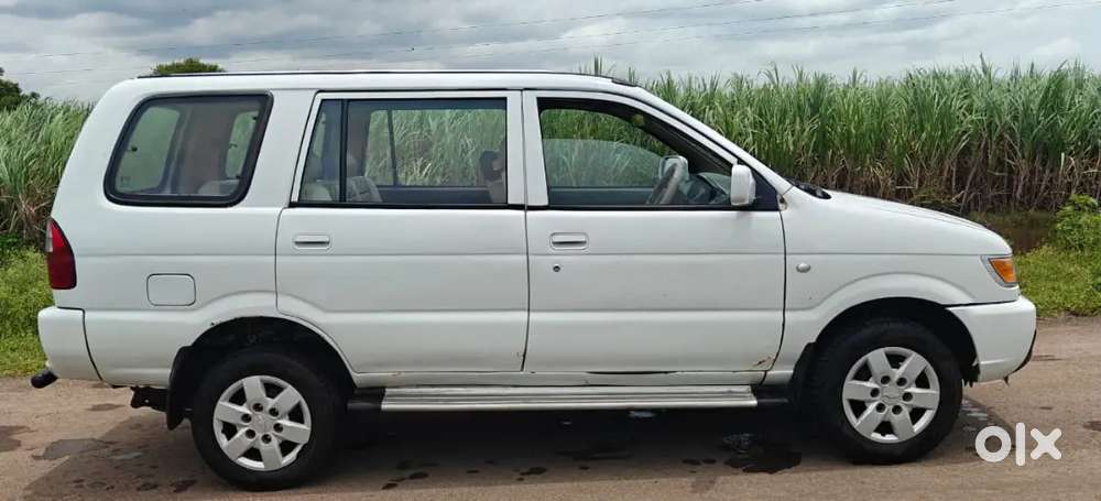 Chevrolet Tavera Neo 2016 Diesel 100000 Km Driven Good Condition