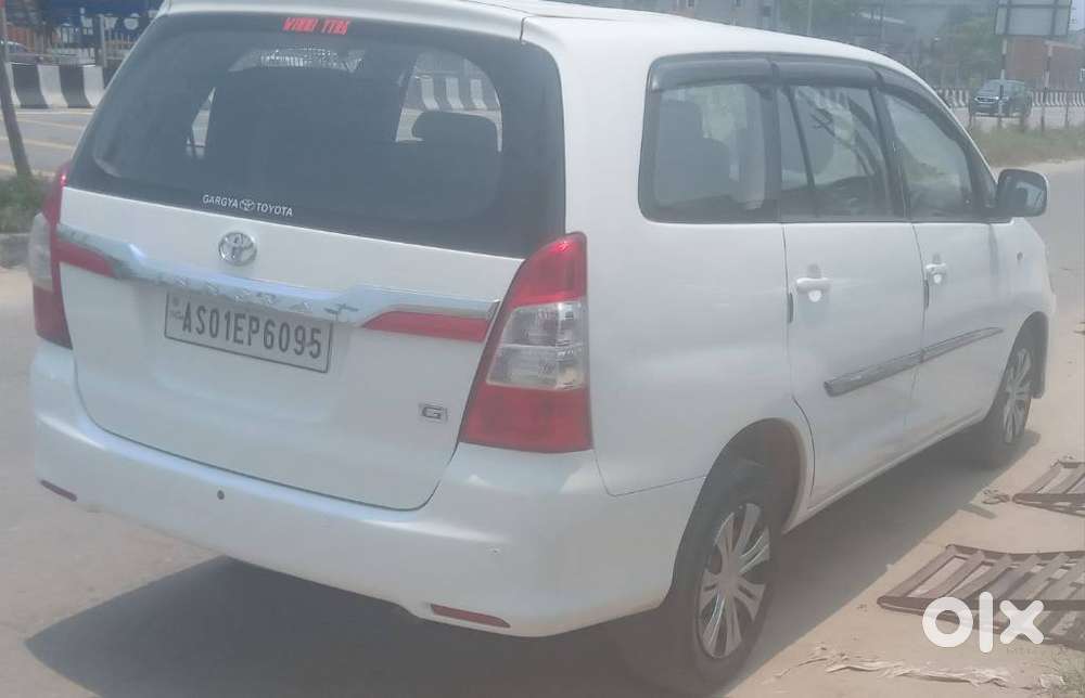 Toyota Innova 2.5 G (diesel) 8 Seater, 2015, Diesel