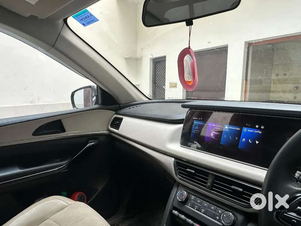 Mahindra Xuv700 2022 Petrol Well Maintained
