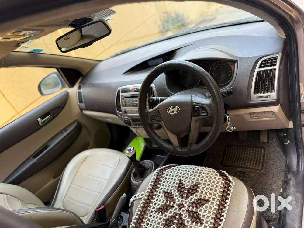 Hyundai I20 Sportz (top-end) Diesel 2014, 83000 Driven, Good Condition