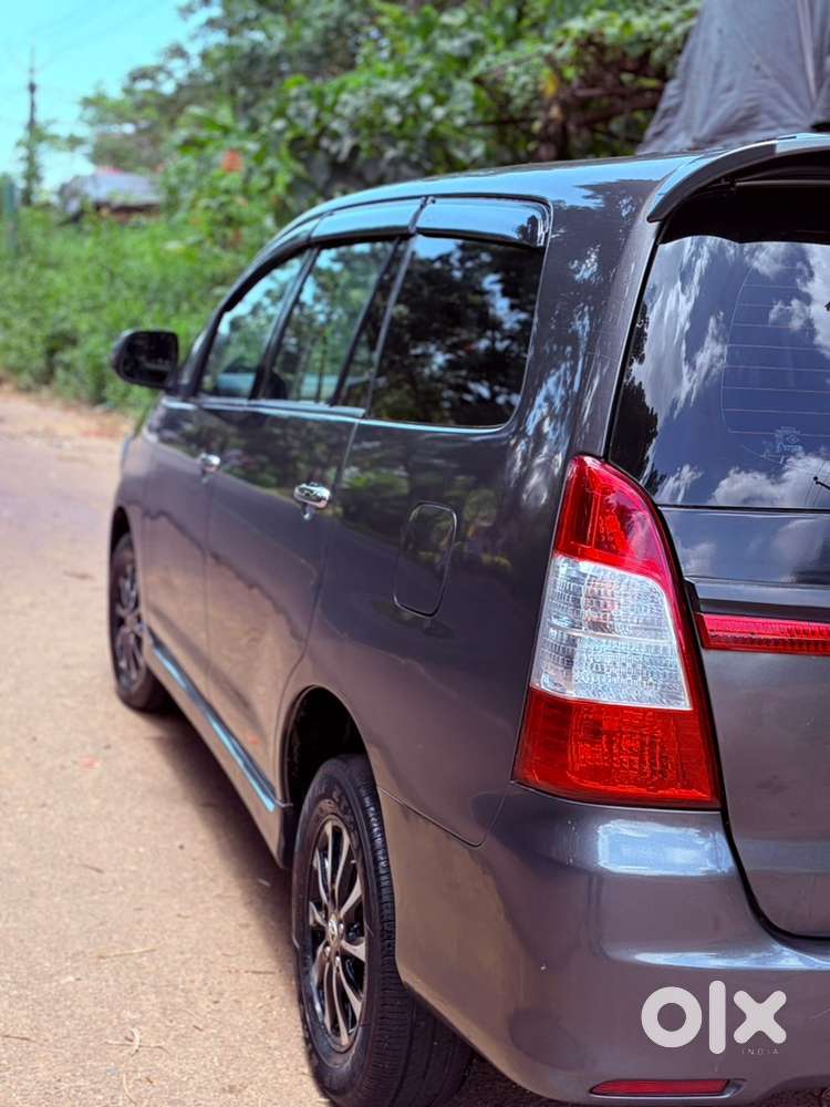 Toyota Innova Diesel 2012
