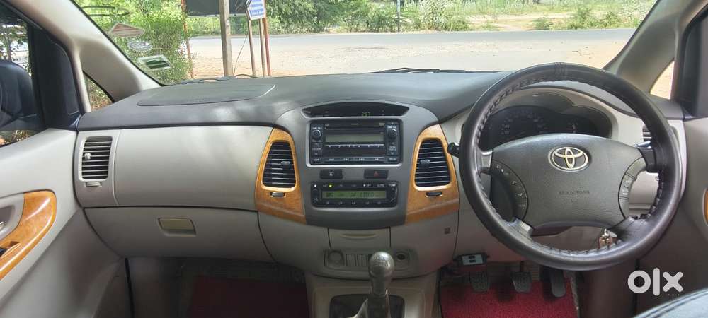 Toyota Innova 2.5 V 7 Str, 2011, Diesel