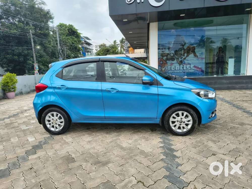 Tata Tiago Xza, 2018, Petrol