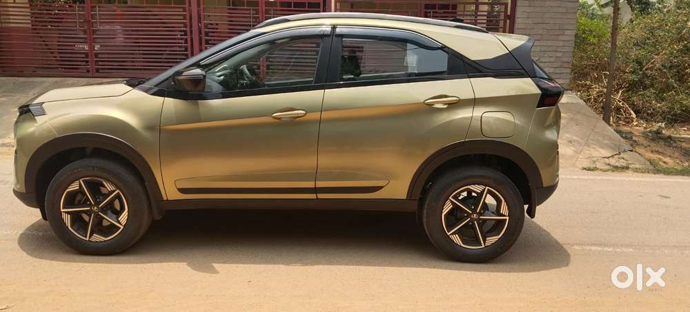 Tata Nexon Xz Plus (hs), 2025, Petrol