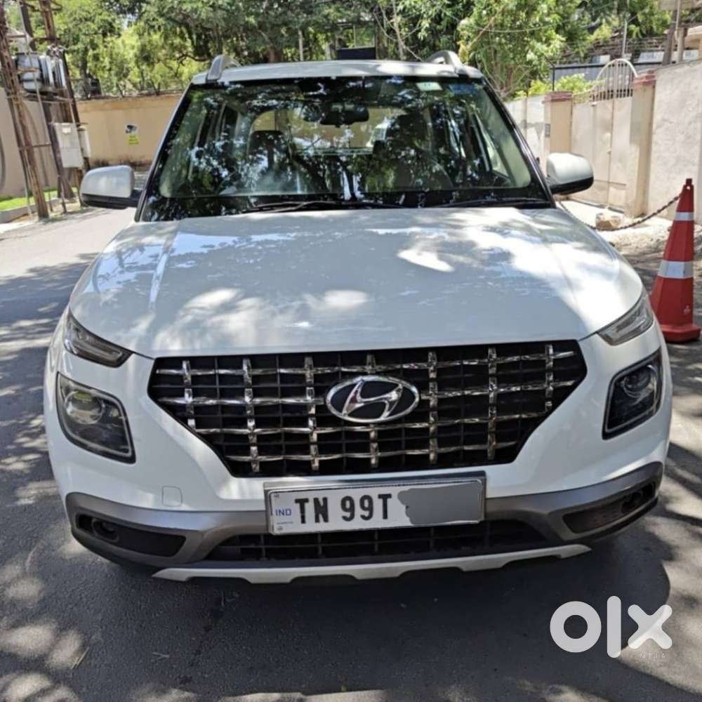 Hyundai Venue 1.0 Sx Plus Turbo Dct Dual Tone, 2020, Petrol