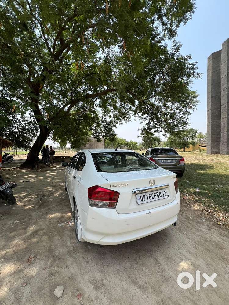 Honda City Hybrid 2011 Km Driven