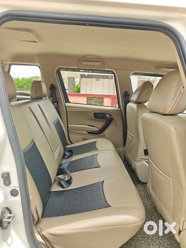 Mahindra Bolero Neo N8, 2024, Diesel