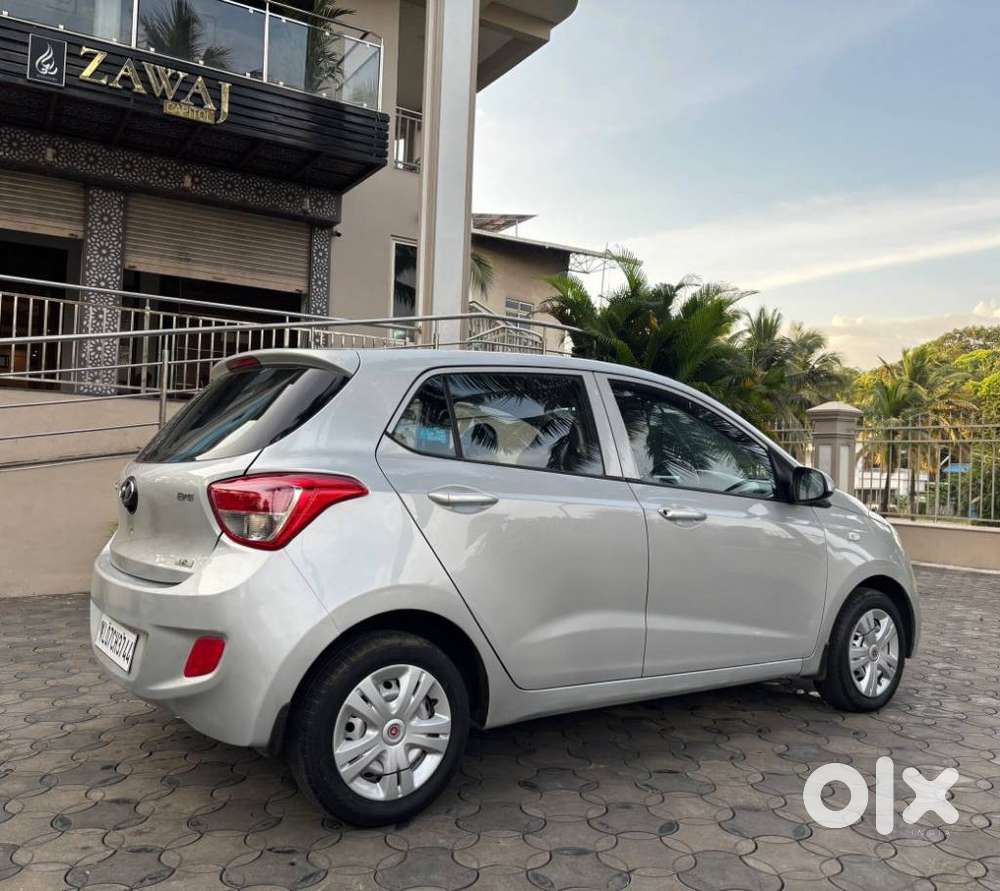 Hyundai Grand I10 Era, 2016, Petrol