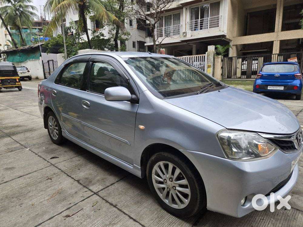 Toyota Etios V, 2011, Petrol