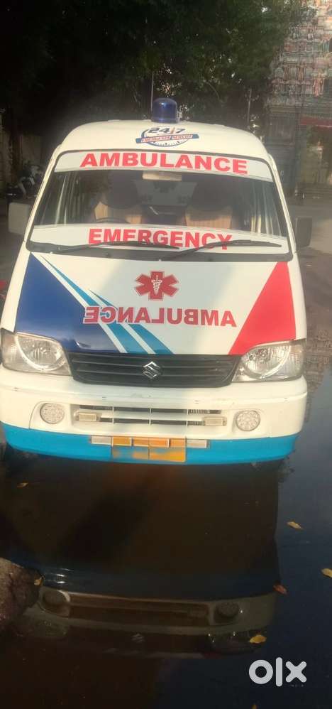 Ambulance Ecco Maruti