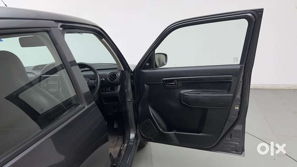 Maruti Suzuki S-presso Vxi, 2022, Petrol