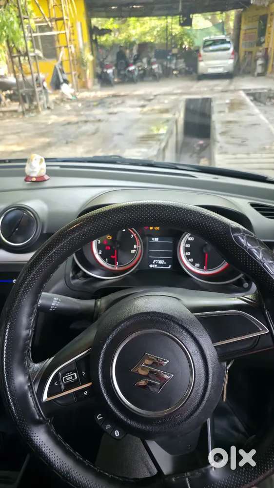 Maruti Suzuki New-gen Swift 2024 Petrol 27000 Km Driven